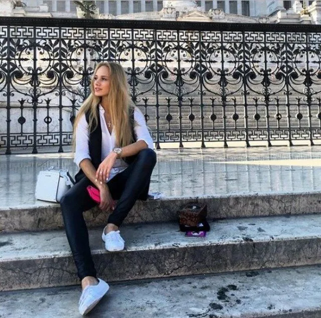 Anna Dovgalyuk Attacks Men On Subway, Offers Odd Reason For Doing It