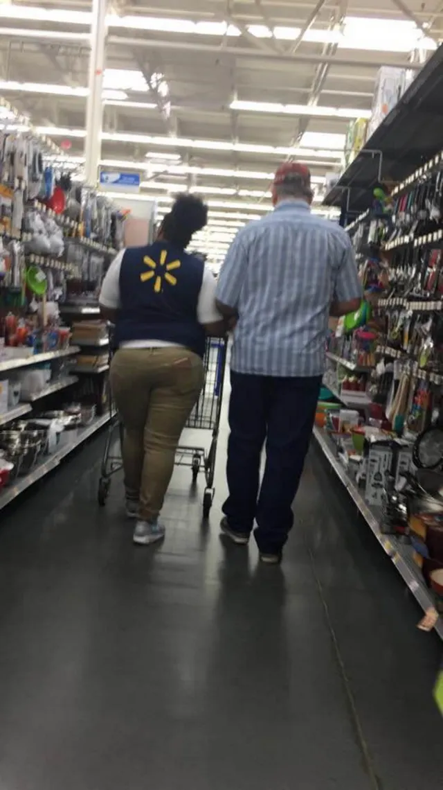 Walmart Employee Brittany Walton Helps Blind Man With His Shopping