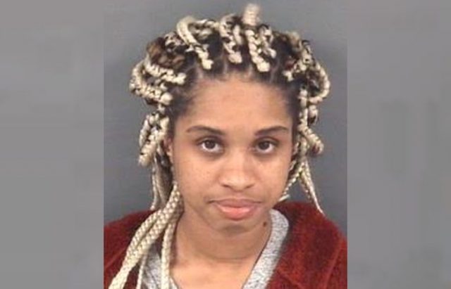 Desiree Breshay Smith Woman Smirks In Court After Trying To Kill Police Officer Judge Makes Her Grin Fade